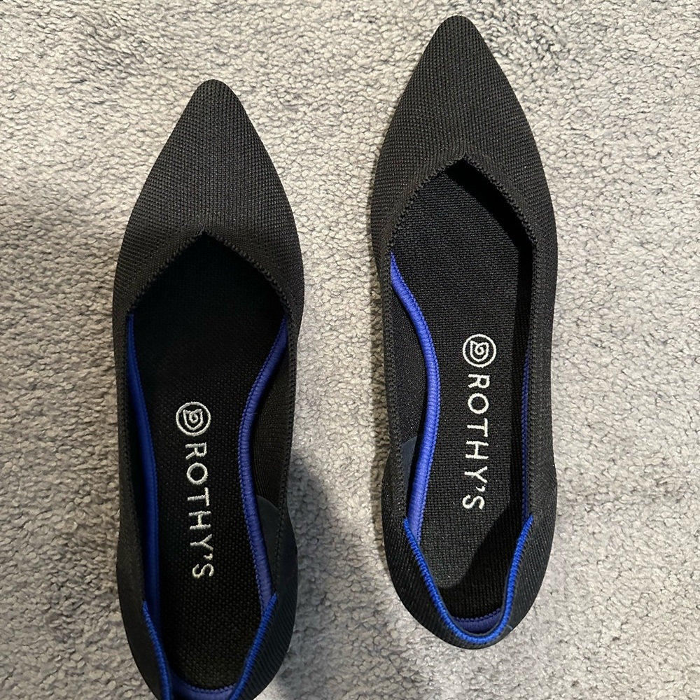 Rothys the point flats size 9.5 color black